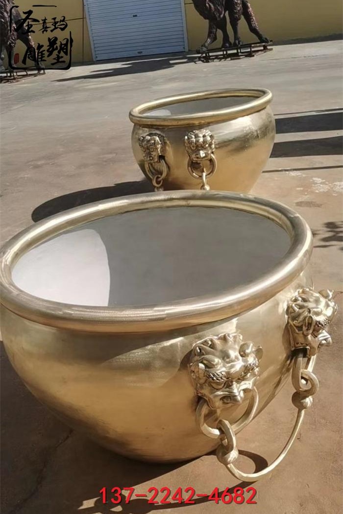 铜大缸